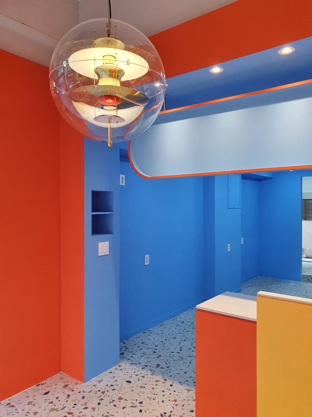 色彩斑斓的 PIZZA 餐厅 | 独特的室内设计-3