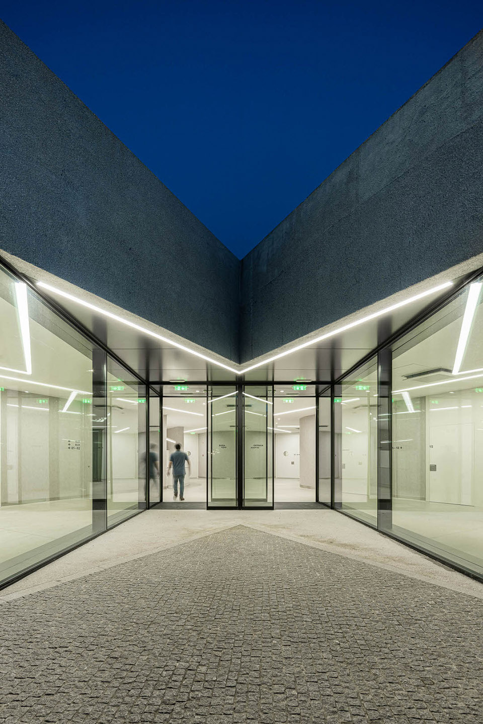 Moreira de Conegos 医疗中心丨葡萄牙丨StudioCAN-70