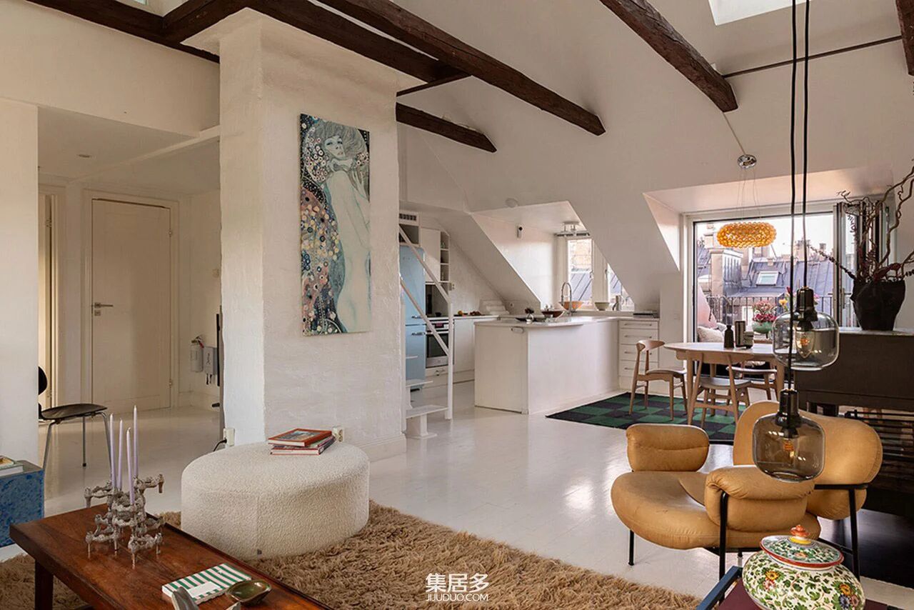 卡尔松的空中乐园:斯德哥尔摩一座洒满光的阁楼公寓丨瑞典斯德哥尔摩-14