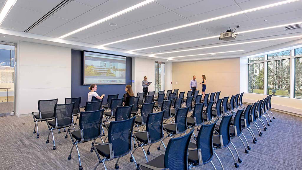 Gensler 重塑 500 Plaza 大厦 打造自然美感办公空间-7