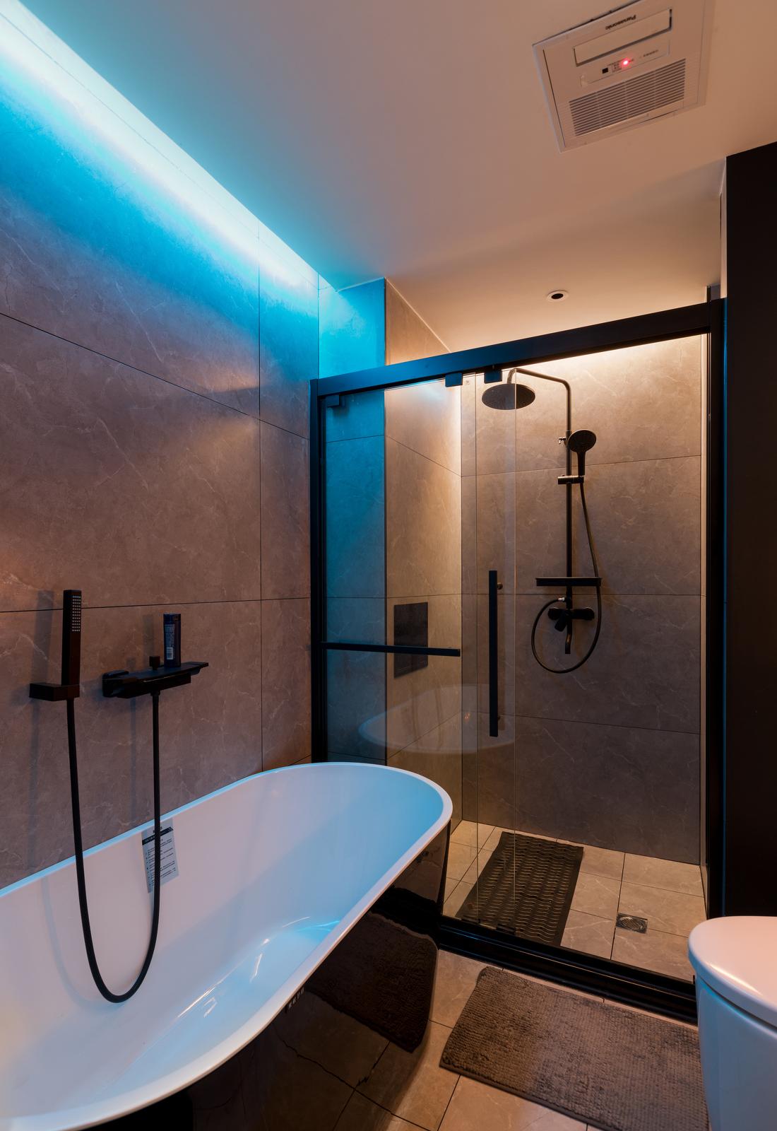 神秘黑白空间,百变日久生情之家-13