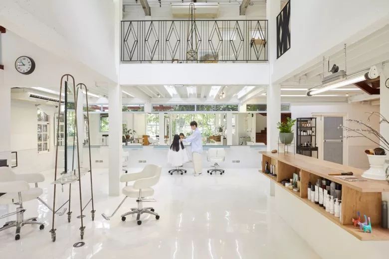 【216期】 最新创意理发店店铺空间设计-3