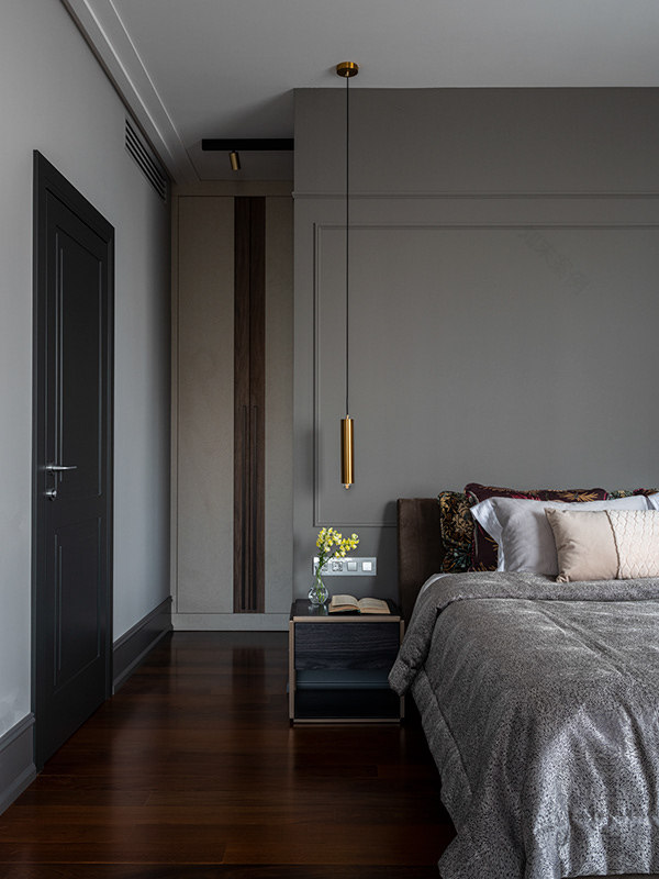 带博物馆画作的公寓设计-15