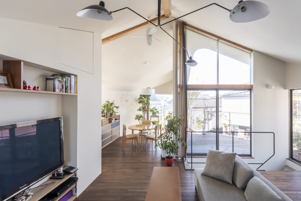 日本文化とグリーンの融合緑のルーフバルコニーが内と外とを曖昧に繋ぐ | Architecture | 100%LiFE-12