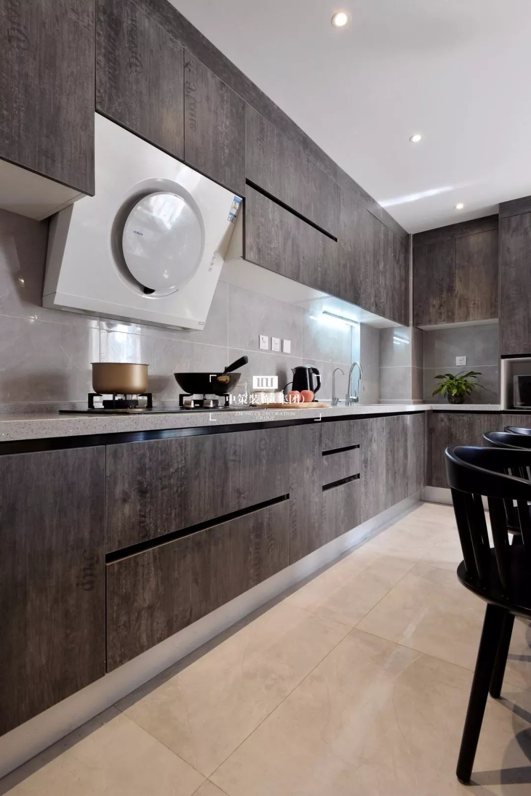 中策装饰 | 88 平小户型变身大气温馨空间-23