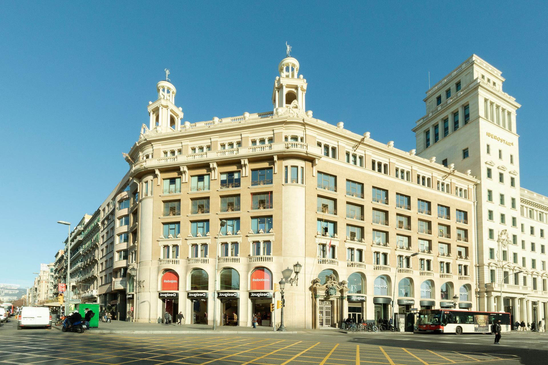 巴塞罗那 Desigual 旗舰店丨西班牙巴塞罗那丨DESIGUAL-5