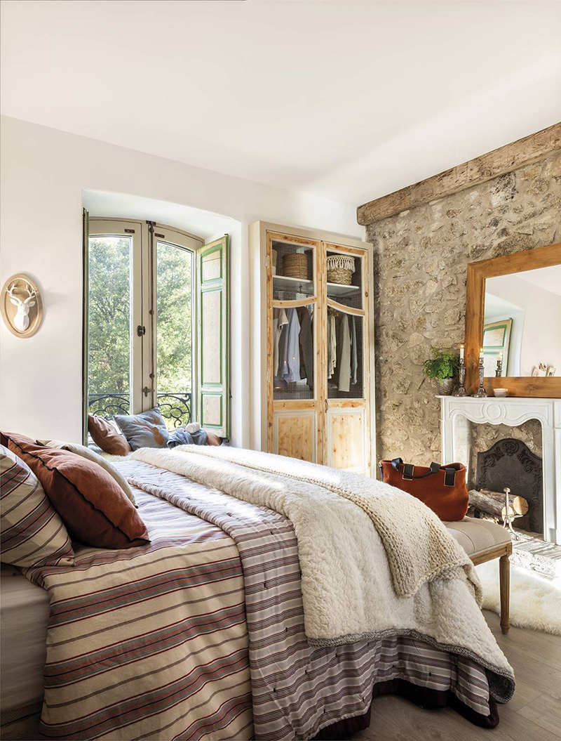 西班牙百年古宅浴火重生，复古韵味浓厚-10