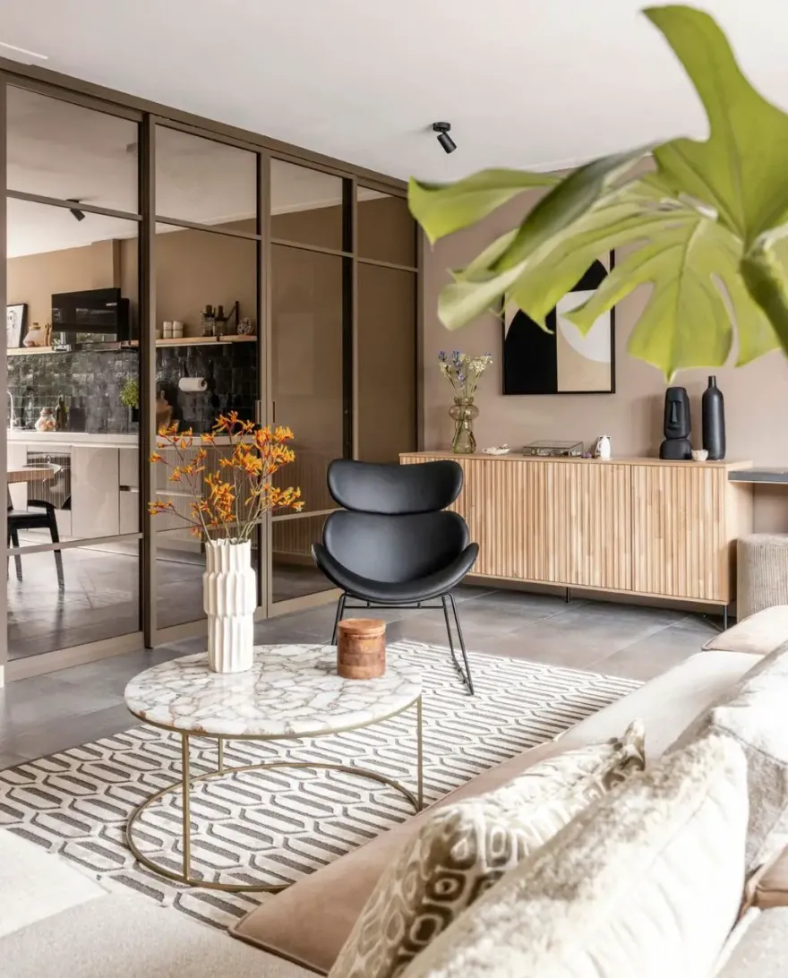 荷兰家庭暖意新居,现代风格融合设计师巧思-2