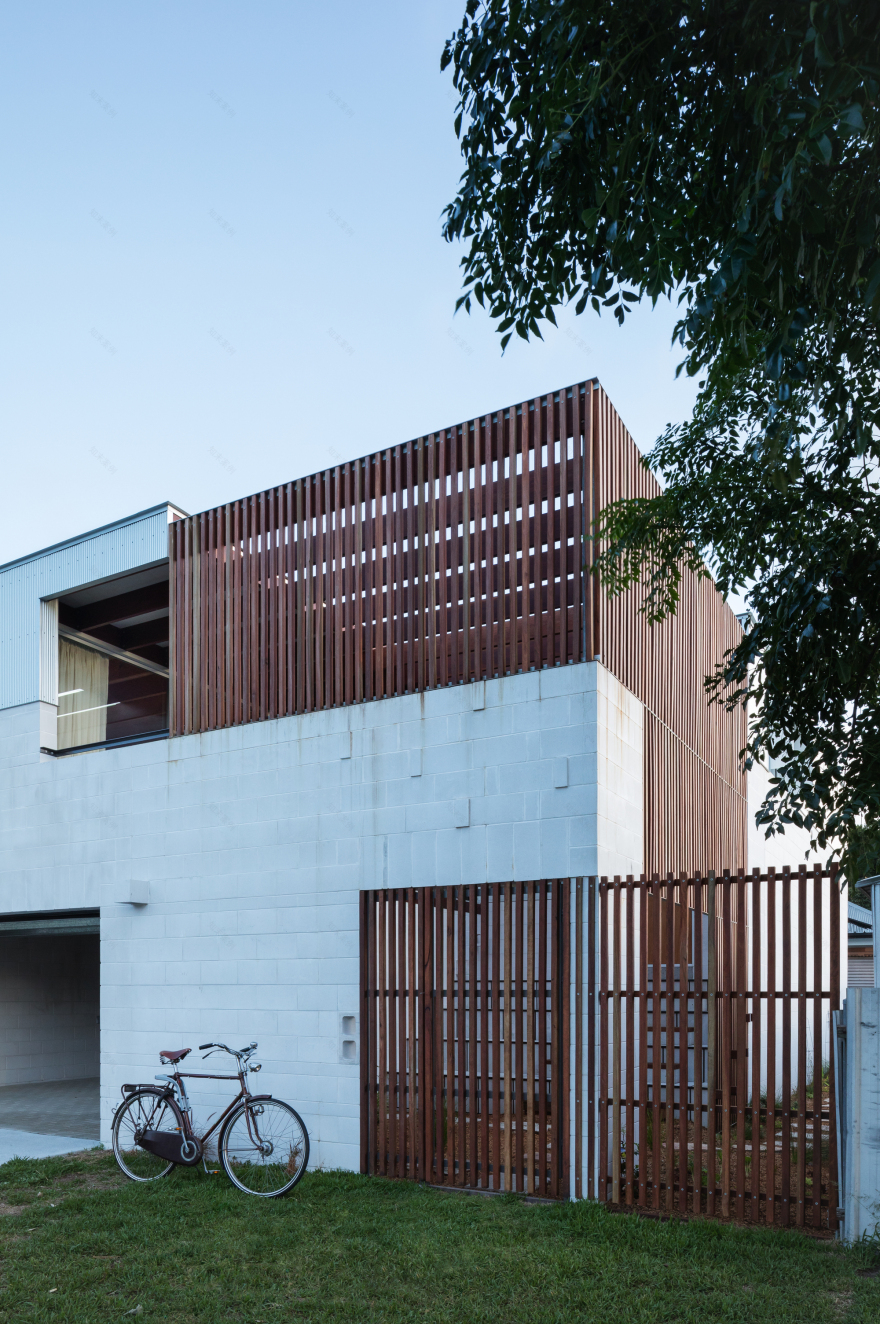 Vikki’s Place / Curious Practice-12