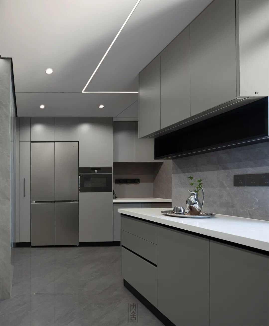 内舍软装丨198㎡意式格雷风，色系冷淡但不代表家没温度！-26