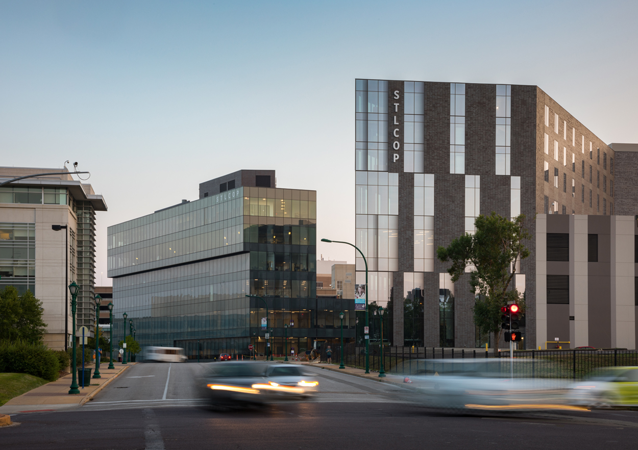 圣路易斯药学院建筑-10