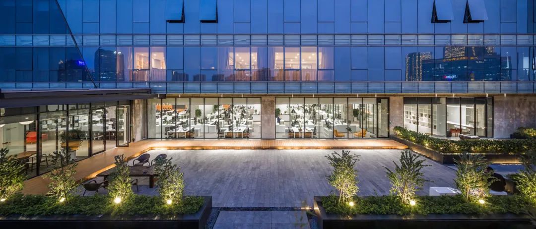 琶洲 CBD 现代工业风设计,超千方露台打造创新办公空间-54
