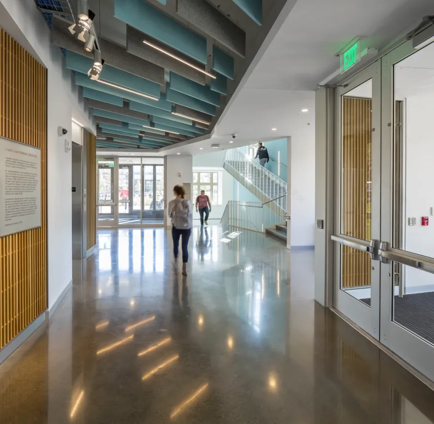 华盛顿大学朱贝尔厅-39