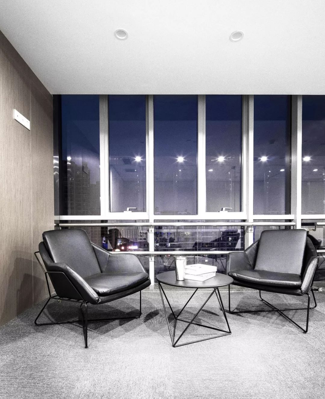 《白日梦》——现代科技风格的脑开发机构设计-20