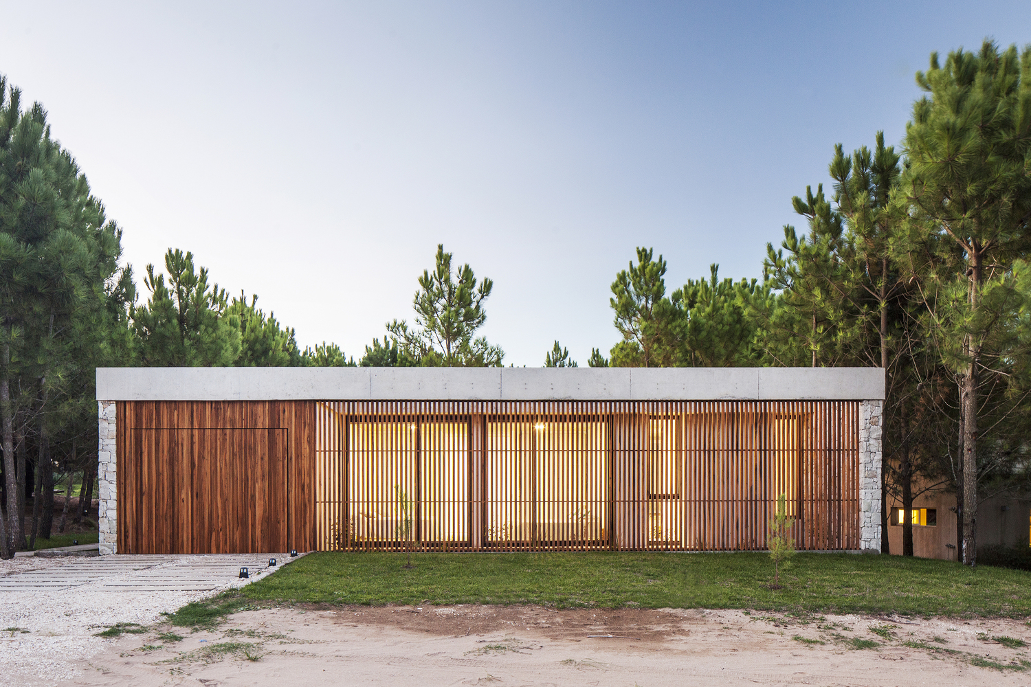 C House · 阿根廷海岸度假屋丨Estudio PK-28