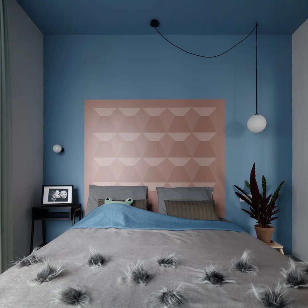 蓝橙碰撞的四口之家丨DVEKATI 设计团队-25