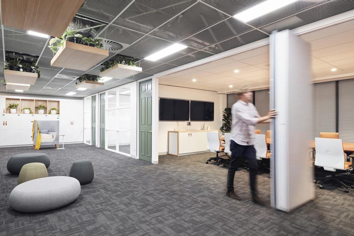 西安金融理财公司办公室装修设计案例-5