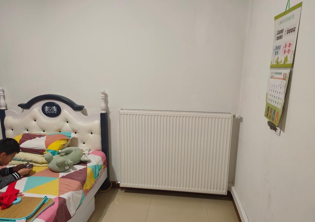 上海嘉定新源路沁富佳苑暖气片安装实例-6