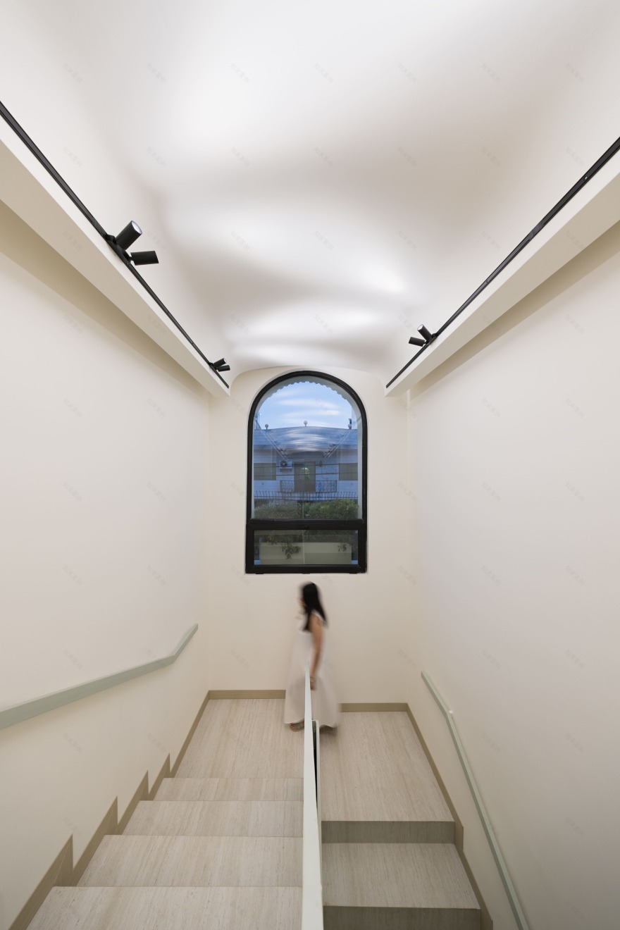 纳法斯·诺(新呼吸)诊所丨伊朗丨Event office-27