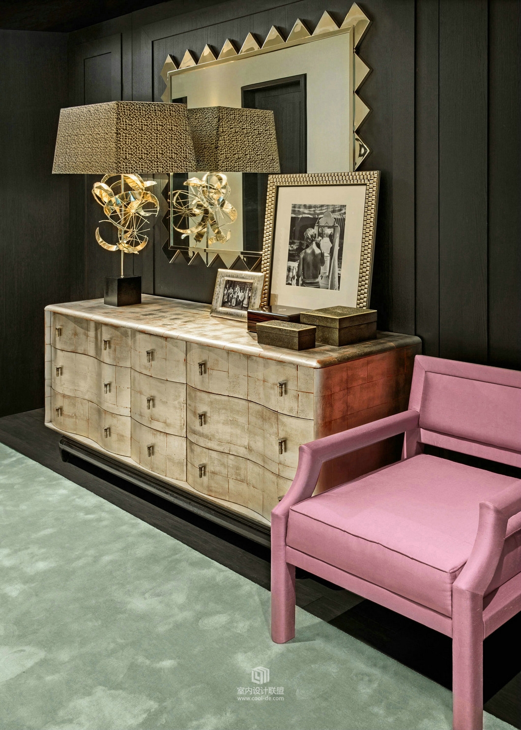 Kate Hume——城市公寓-11