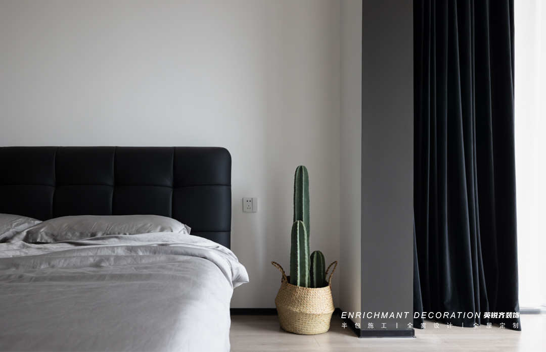 极致黑白丨易越-34