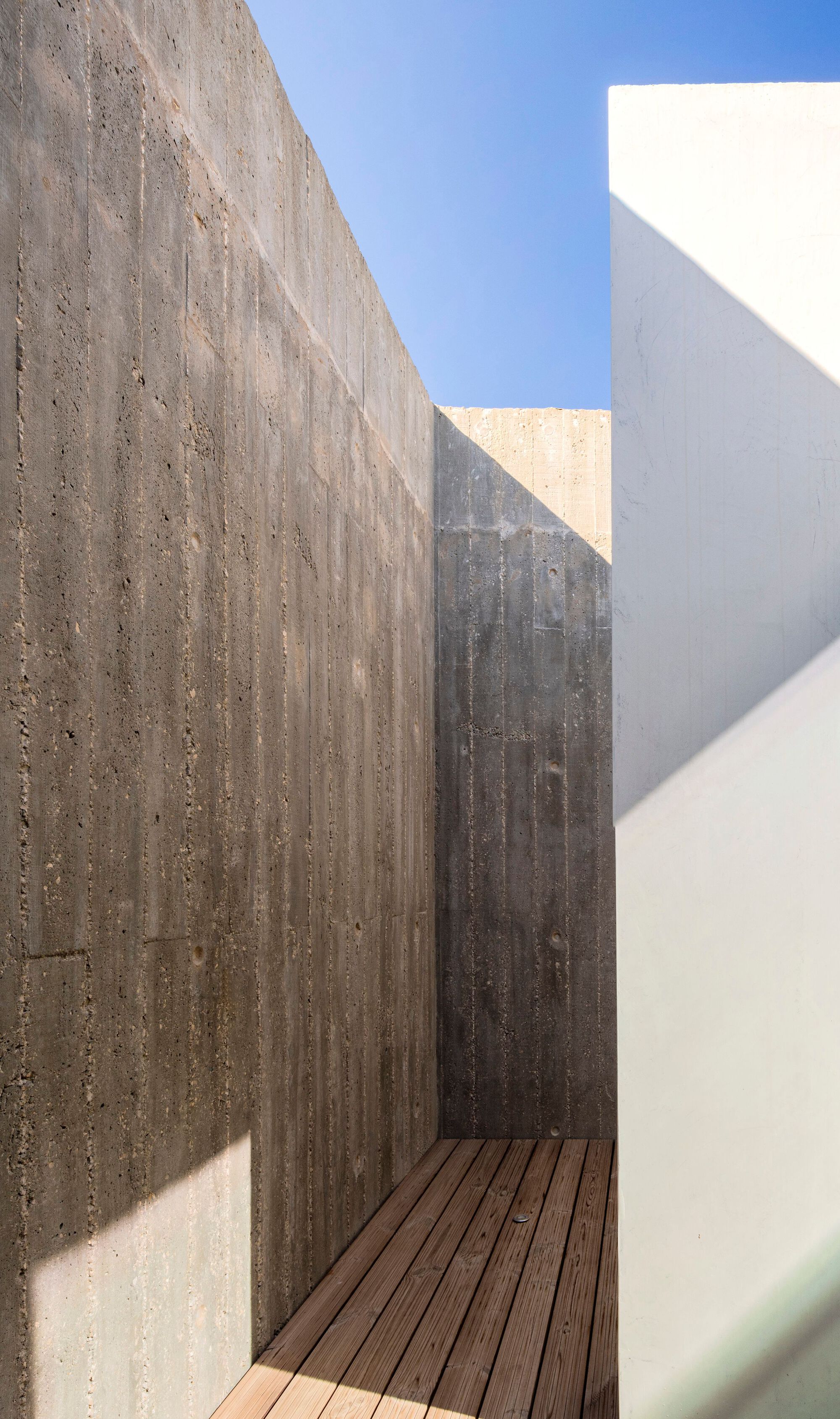 普拉亚韦尔德的房子丨葡萄牙丨Atelier Central Arquitectos-51