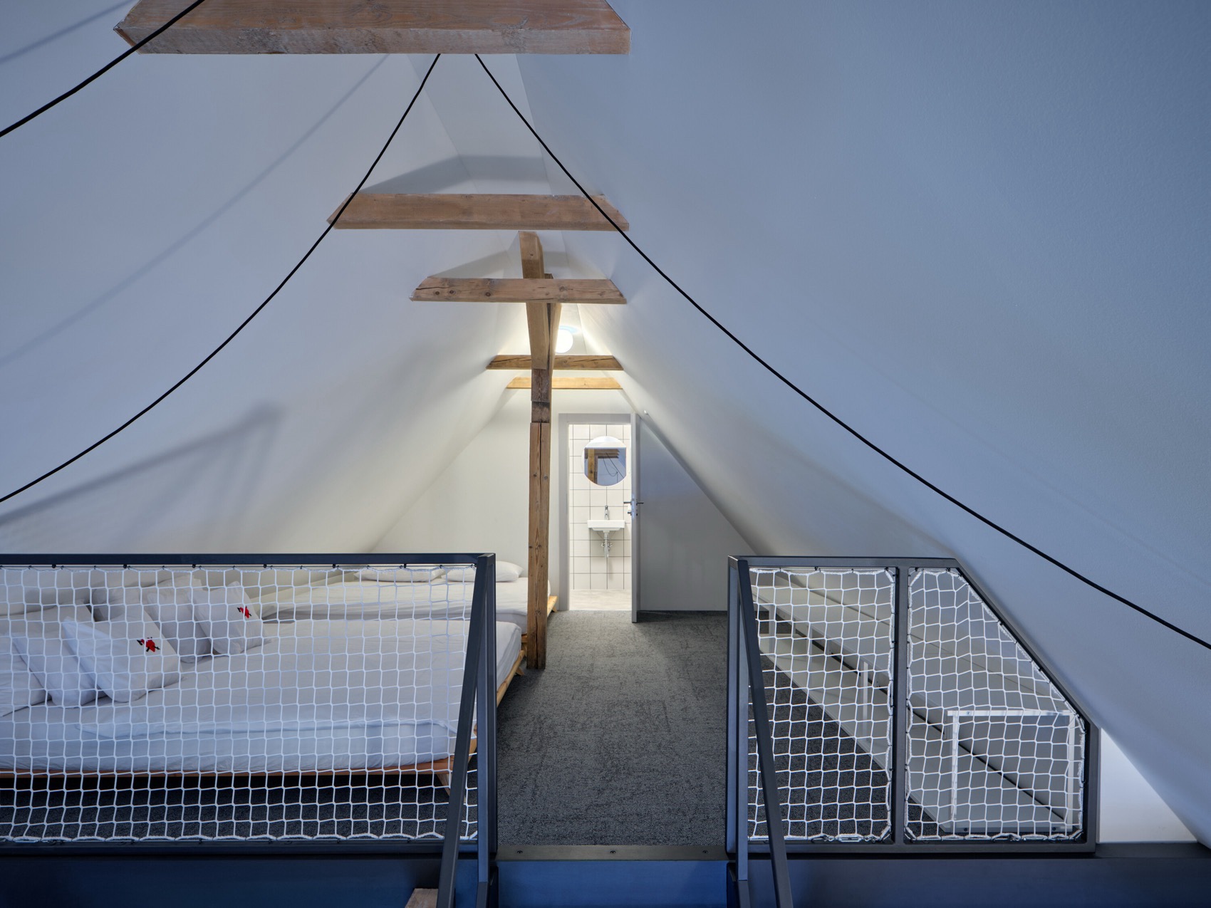 Hořec中心丨捷克丨ADR-52