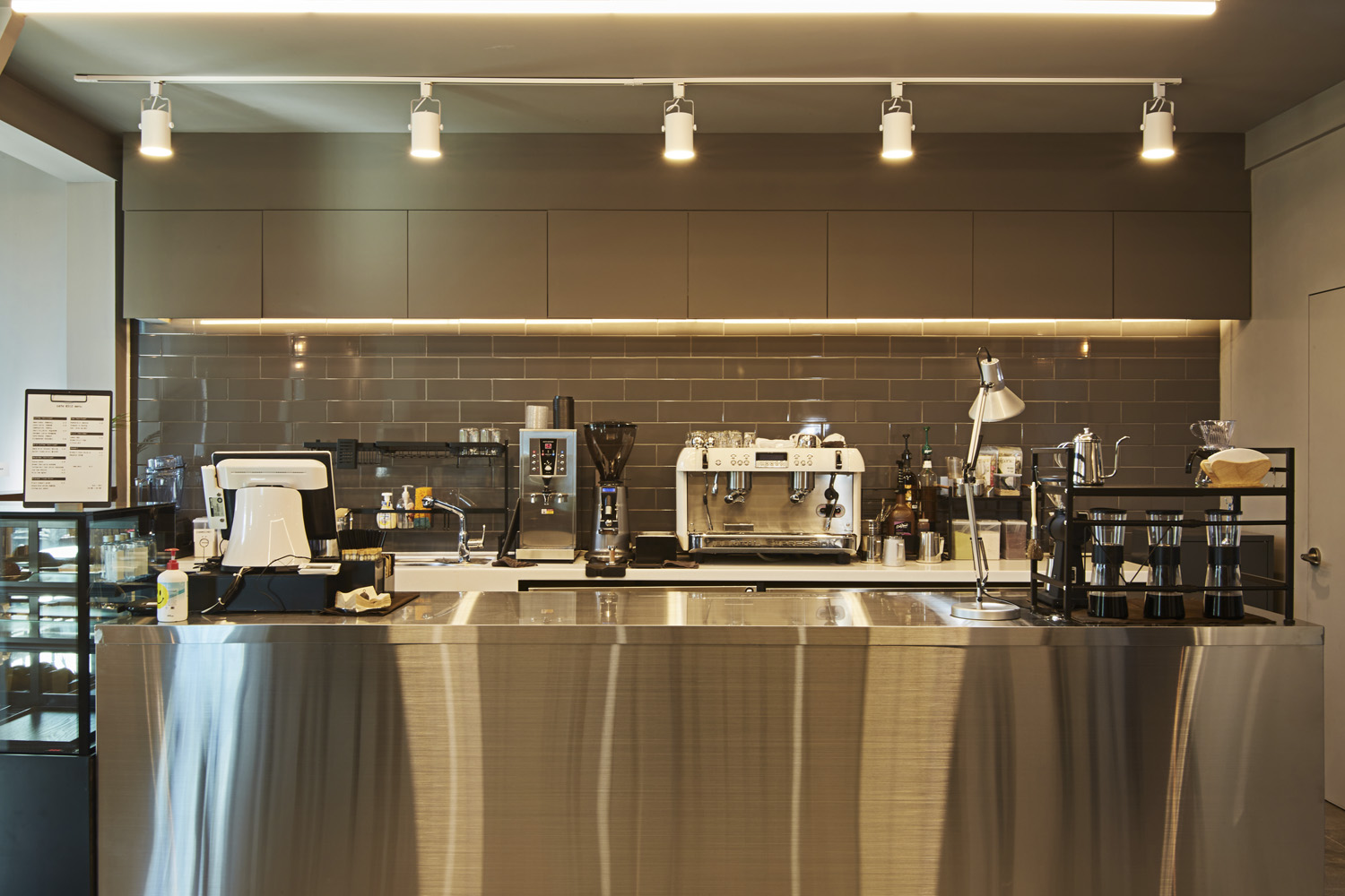 简约清新 18 坪咖啡厅设计-8