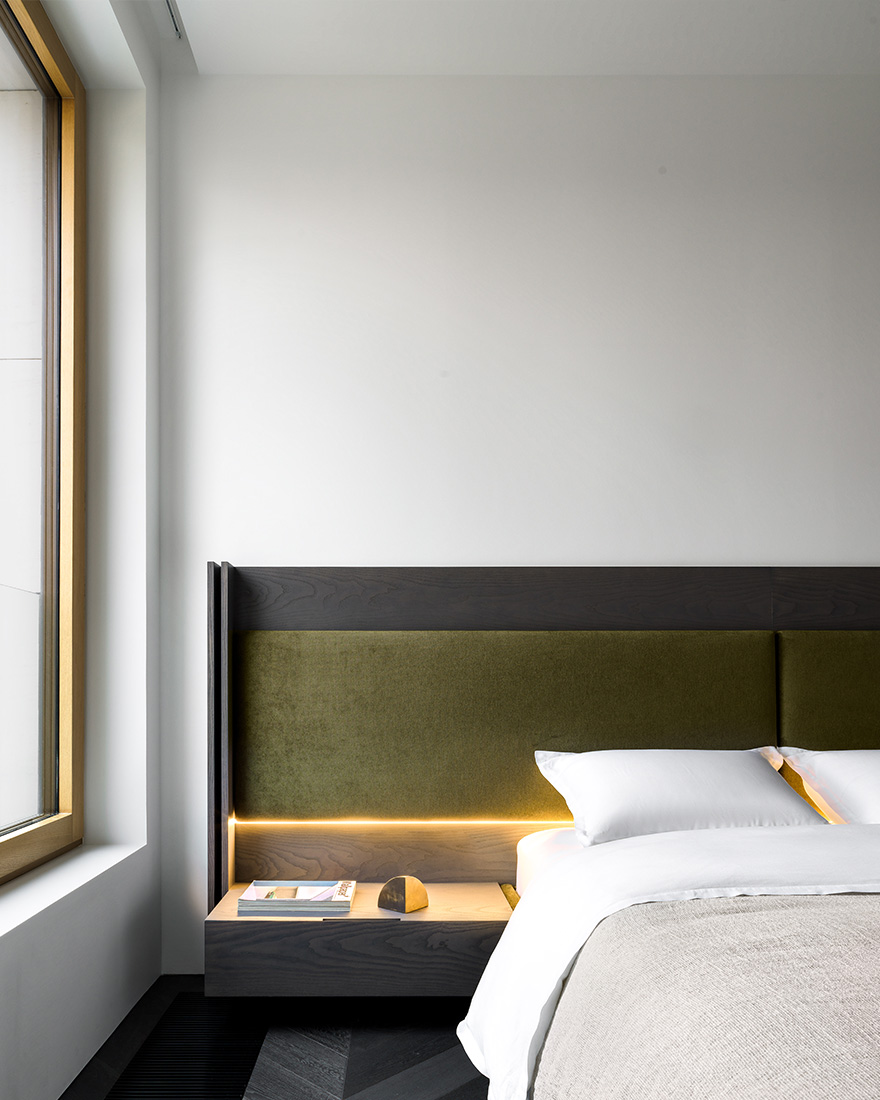 87 平米极简公寓,自然元素与功能的完美融合-21