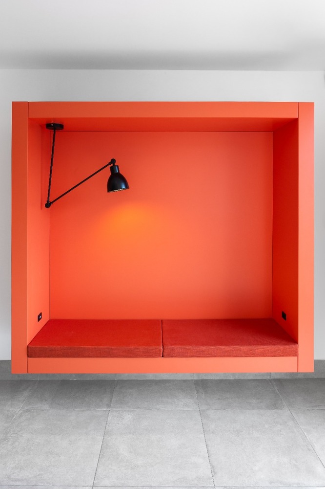 智能玻璃立面打造舒适购物空间-21