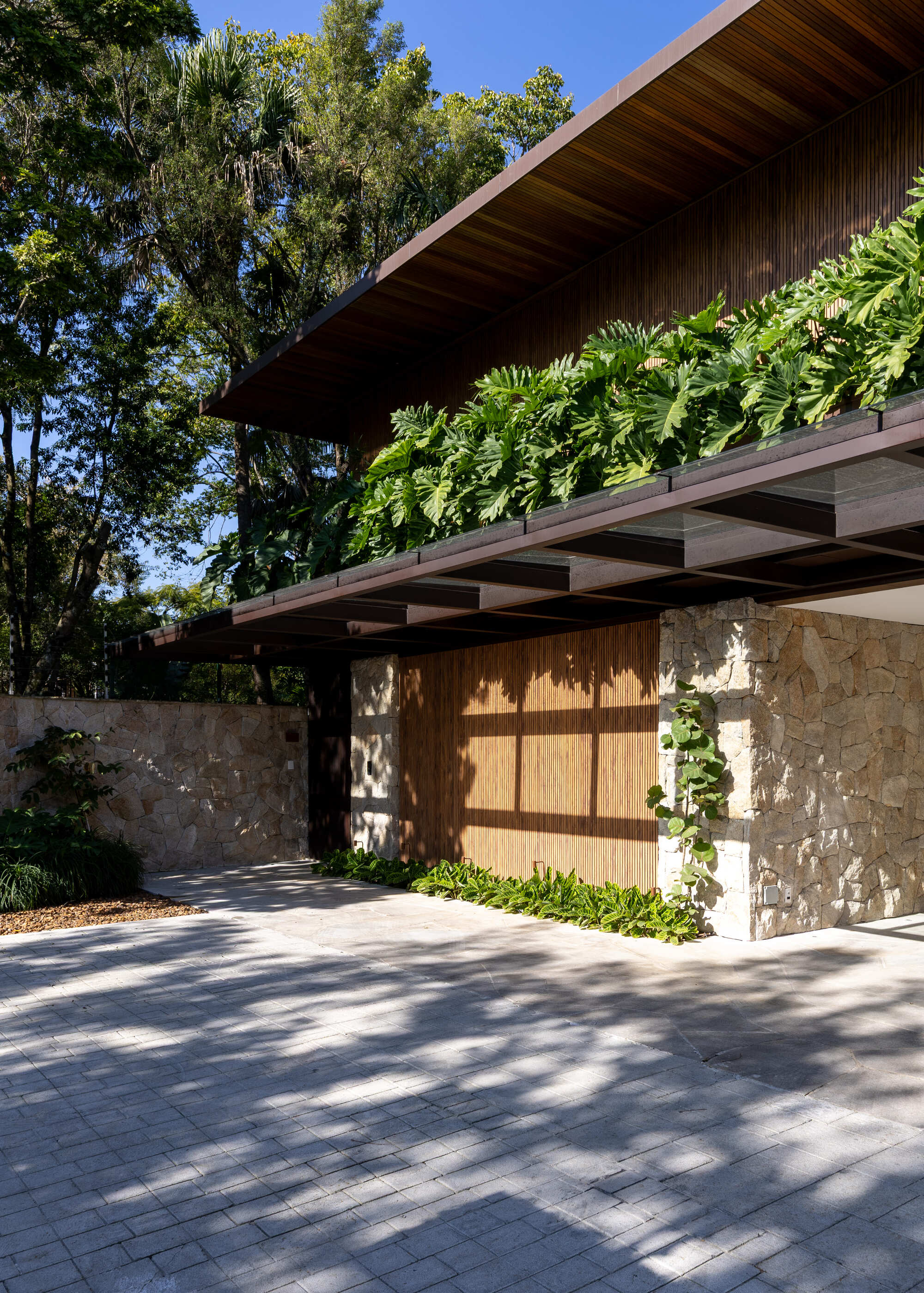 MKN 住宅（注：House常见释义为住宅、房子，MKN若是特定名称保持原样即可） 丨巴西圣保罗丨Triplex Arquitetura-14