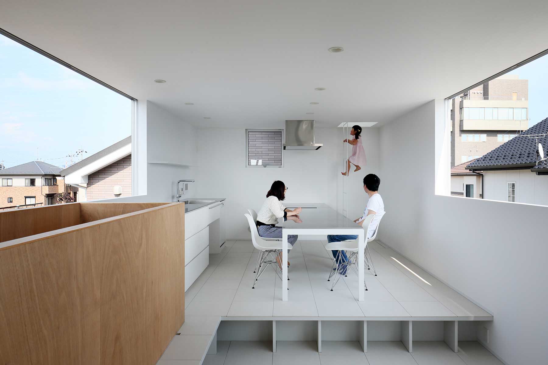 把我安置在家中；为我提供住所（注：由于原表述House ME表意不明确，house作动词有给……提供住处等意思，结合语境不同可能有不同准确表达，以上是较常见可能的翻译） 丨小島光晴建築設計事務所-5