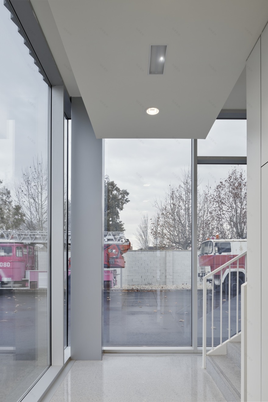 Fire Station No. 4 / IDOM-43