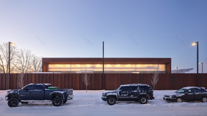 新卡里多尼亚理工学院重型机械培训设施-13