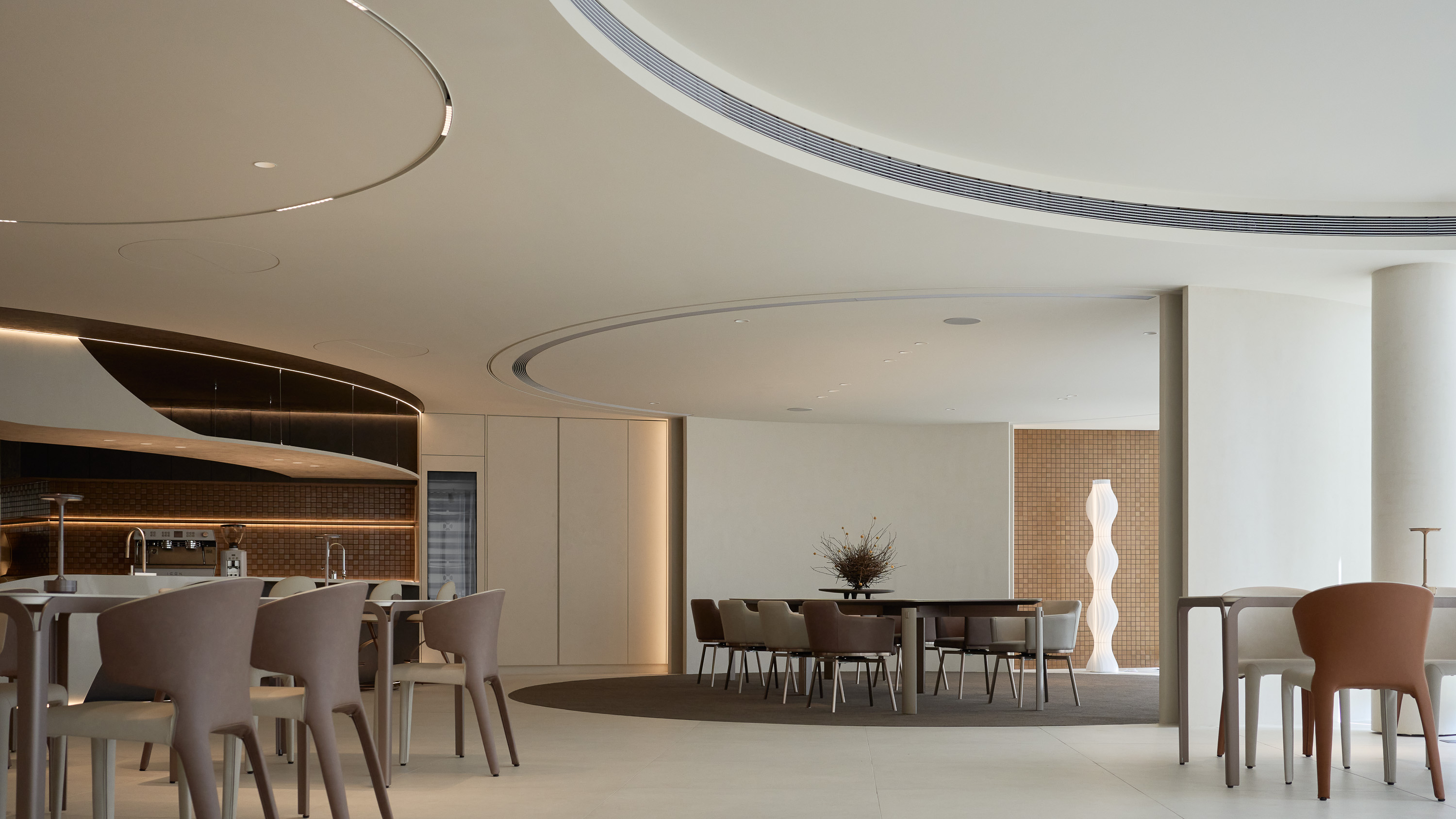 光年之外 Light Years Away  宏國 五感十築 品牌中心丨二三國際 23Design-19