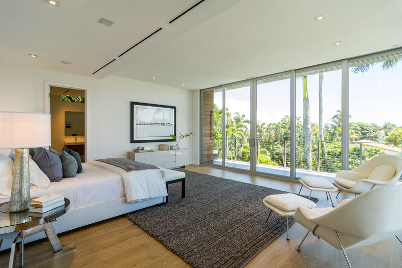 迈阿密棕榈岛上的私人住宅 | 自然光与水景的完美融合-27