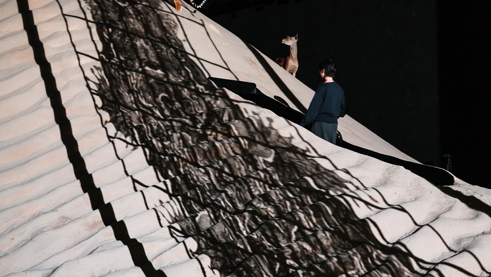 邬建安大型个展“是海,是沙丘”展陈空间设计丨中国廊坊丨PILLS建筑工作室-31