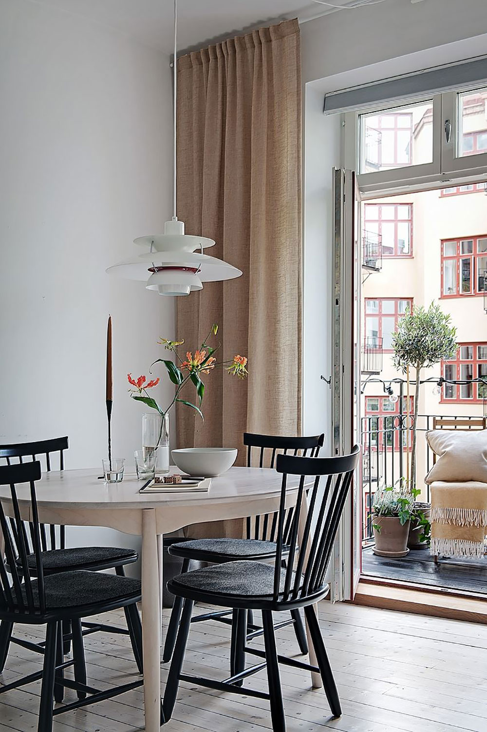 温馨秋日公寓设计-2