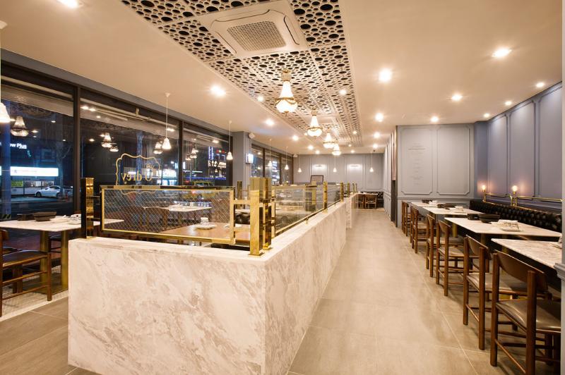 光场现代韩式餐厅设计-4