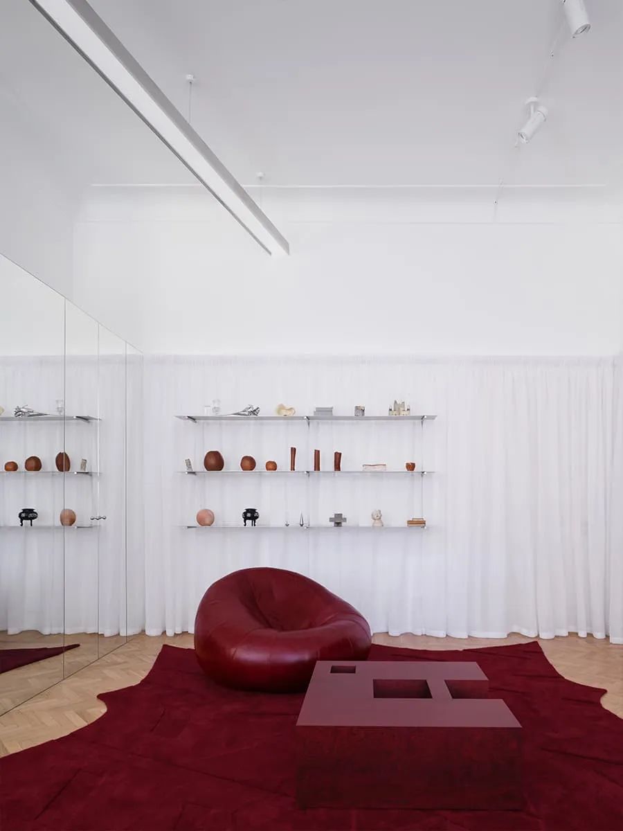 Merci Lingerie 商店室内设计丨Elena Lokastova Project-9