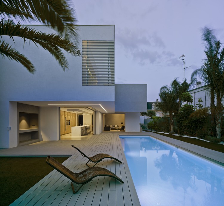 极简雕塑家居 | ZüV 别墅的豪华材料与设计-45