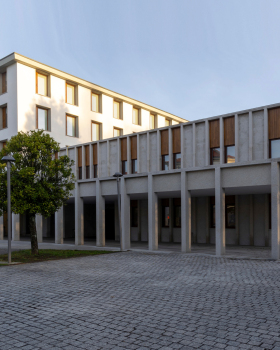 Espellos 建筑围护结构改造丨西班牙丨Díaz y Díaz Arquitectos