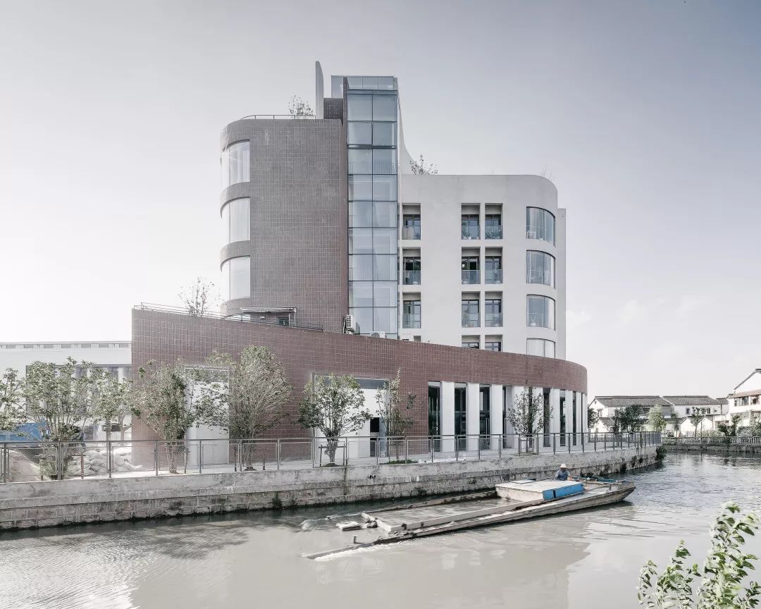 申窑艺术中心二期 | 弧线重构空间,陶瓷碎片般的建筑美学-131