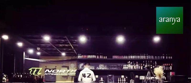 阿那亚清水混凝土艺术酒吧-3