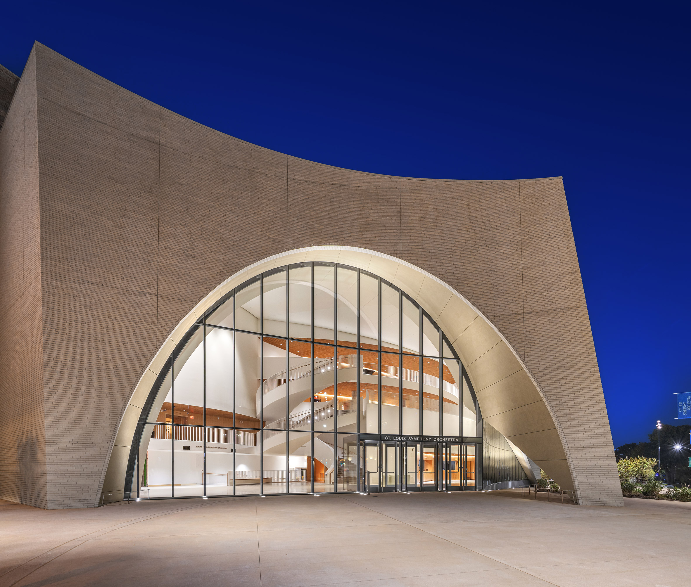 圣路易斯鲍威尔音乐厅拱形扩建项目丨美国丨Snøhetta建筑工作室-9