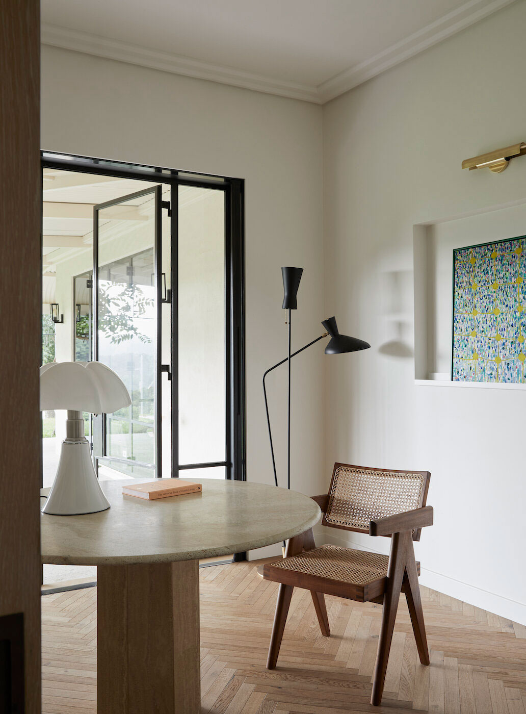 澳大利亚历史悠久的拜伦湾别墅现代内饰设计-17