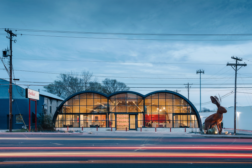 弧形历史建筑的现代重生-11