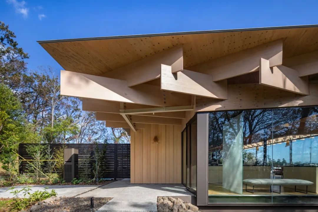 伊豆半岛的“悬空”餐厅-18