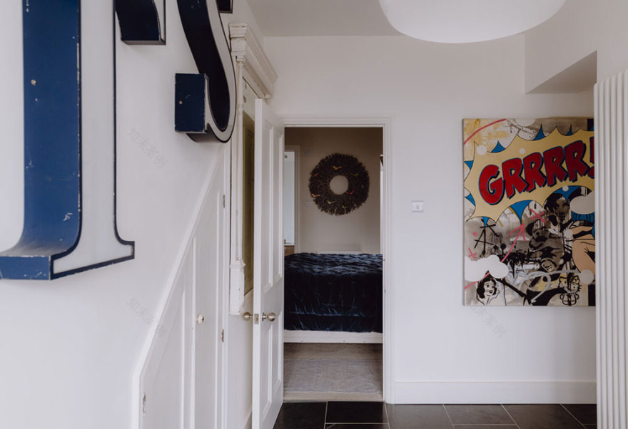 英国肯特郡前洗礼堂的时尚工业风格住宅设计-23