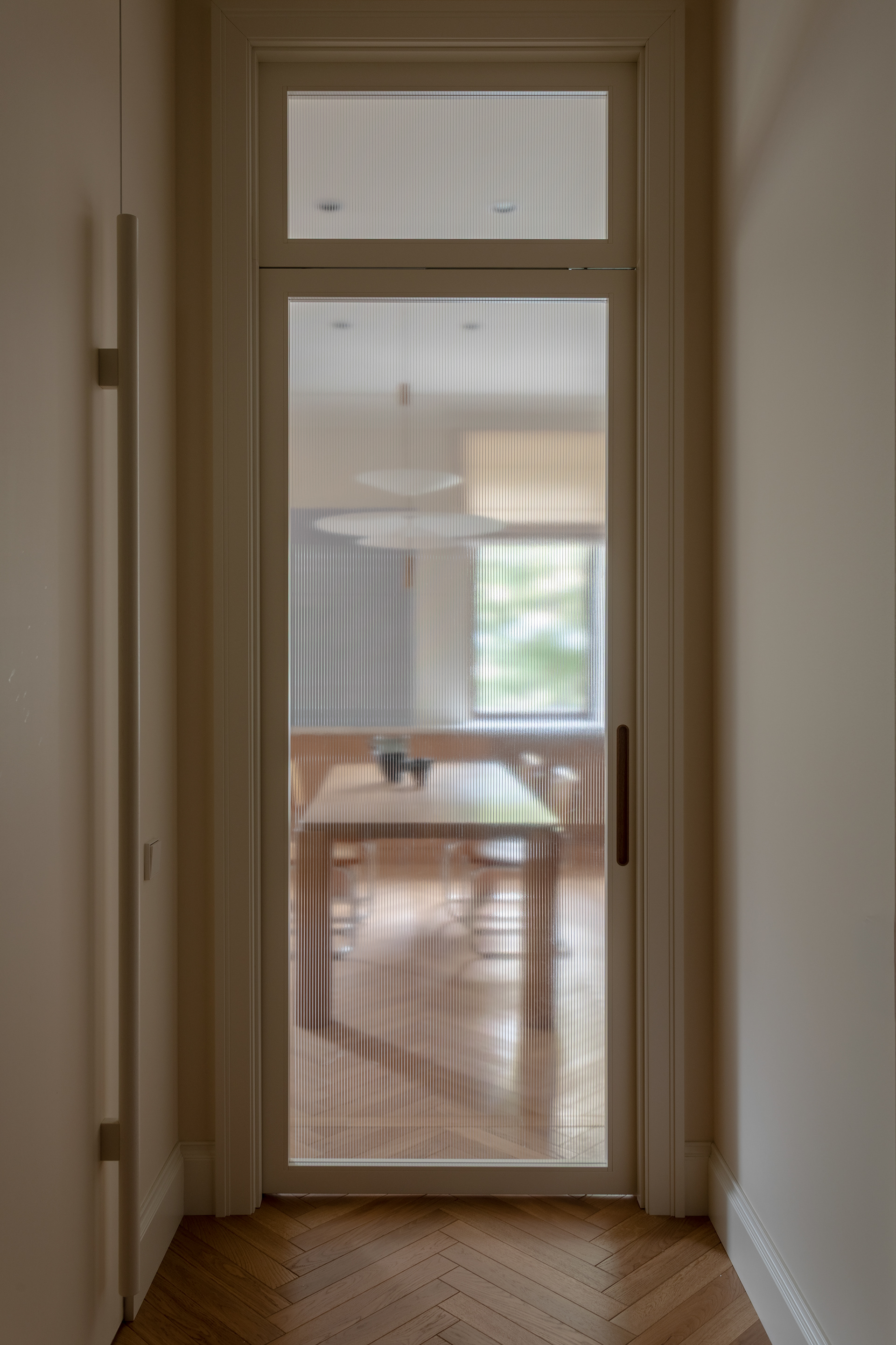 阿纳斯塔西娅·布兰特（Anastasia Brandt）设计的公寓（这里flat常见意思是公寓，但需结合具体语境，若有其他背景信息，flat可能还有其他更合适译法，这里按常见情况翻译） 丨Anastasia Brandt-7